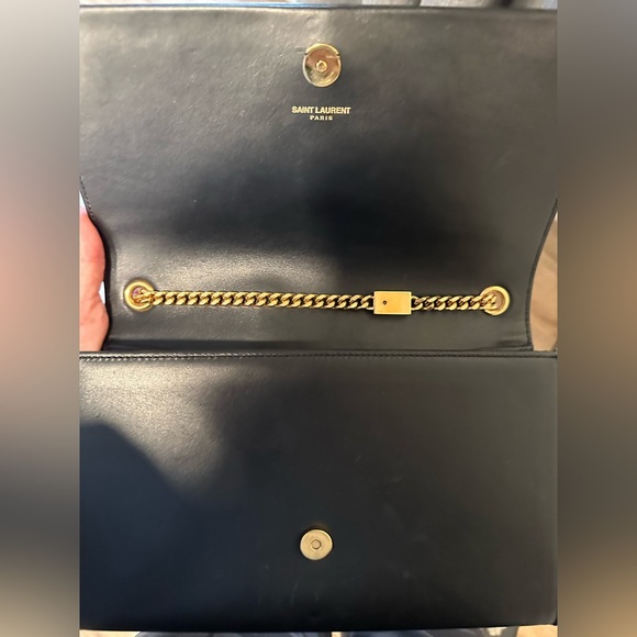 Saint Laurent Medium Monogram Kate Tassel Bag in Black with gold hardware - Picture 12 of 16